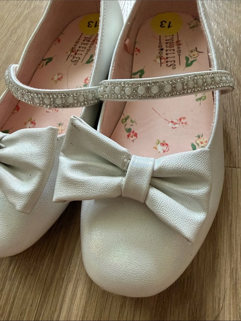 Seychelles Kids White Bow Ballet Flats Size 13